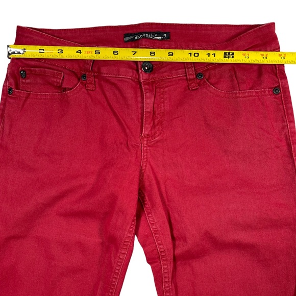 Lovesick size 9 red skinny pants, tiny skull studs, tiny heart on back pocket - Picture 5 of 8